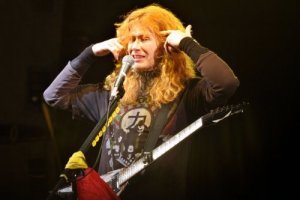 dave-mustaine-dean-2